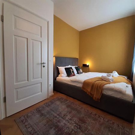שטראובינג Apartment 4-6 Personen I 80Qm I Altstadt I Dachterasse I Parkplatz מראה חיצוני תמונה